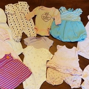 GUC 13 Piece Baby Girl Clothes Mix Bundle 0 - 3 M